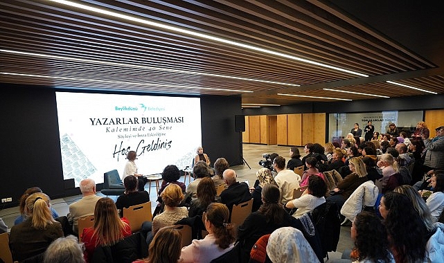 Ayşe Kulin Beylikdüzü’nde Okurlarıyla Buluştu