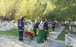Başkan Çerçioğlu’ndan Mezarlıklarda Ramazan Bayramı Öncesi Temizlik Çalışması