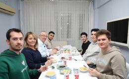 Başkan Ertaş üniversite öğrencilerinin iftar sofrasına konuk oldu