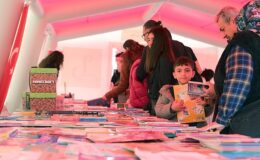 Bayraklı’da Çocuk Kitap Şenliği Yoğun İlgi Gördü