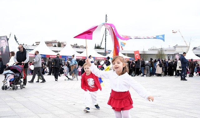 Bir meydan dolusu mutluluk