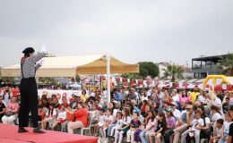 Burhaniye’de 23 Nisan Ruhuna Yakışır Kutlama